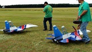 2x RC Sukhoi Su-35  Super Scale Turbine RC Jet  Modellflugtreffen Damelang 2014 *HD*