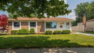 41676 Westmeath Cir Clinton Township MI Presented by Rita Vermeersch.