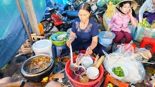 HUGE Street Food Tour of VIETNAM  MOST UNIQUE Street Food in Vietnam  HUE