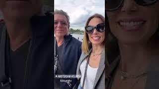 Ana Furtado e Boninho viajam de férias