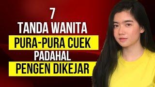 Tanda Wanita Pura Pura Cuek Padahal Pengen Dikejar