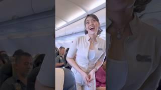 Pramugari Cantik Super Air Jet Saat Melihat Kamera ️️