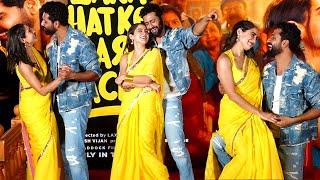 Vicky Kaushal Katrina Kaif को Bhul Gaye क्याVicky Cozy Dance With Sara Ali Khan @ Trailer launch