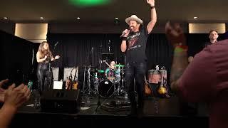 SPN Toronto TorCon 2022 SNS Louden Swain & friends - Hey Jude