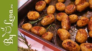 Картошка запеченная в духовке -  как приготовить картошку вкусно быстро и просто