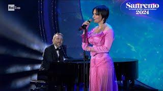 Sanremo 2024 - Arisa canta La notte dalla piazza di Sanremo