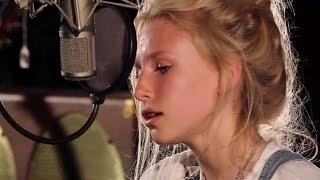 Billie Marten - You Make My Dreams Hall & Oates Cover  Ont Sofa Gibson Sessions