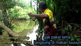 Antara takut dan nekat memancing di tempat begini