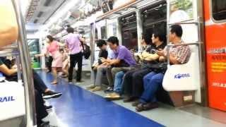 SEOUL SUBWAY Korean girl slaps pervert on train