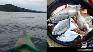 Buhay Mangingisda Sumabit Ang aming Kitang sa Fish Trap o Bubu dito sa Argao Cebu