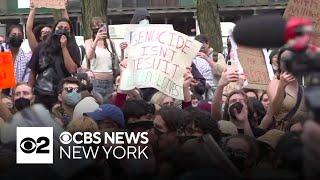 NYPD responds to protests at Fordham Universitys Lincoln Center campus