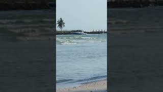 Cruising by #boats #ocean #beach #wave #tropical