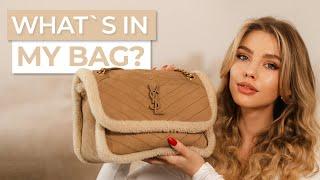 ASMR - Whats in my bag?  Alexa Breit