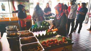 Famous Ali Nasi Lemak Banana Leaves Penang Street Food Malaysia Beach Street Walk 椰浆饭早餐