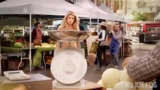 Sexy blonde girl - TOP FUNNIEST SUPER BOWL ADS