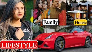 Minahil Malik Lifestyle Age Boyfriend Salary Education Family Biography  Celeb News