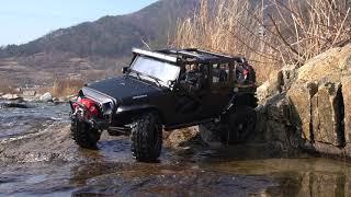 SCX10 II  Traxxas TRX-4  Jeep Wrangler Rubicon JK  Rock crawling - off road Creek Trail