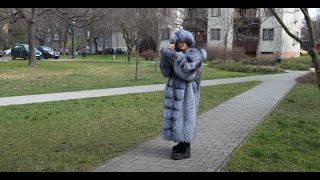Short walk in full lenght Silver Fox fur coat and fox hat part2