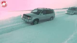 Winter road Yamal  Yamal ice roads  Road North