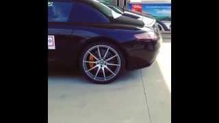 Mercedes SLS AMG Revs