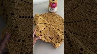 Tapete Oval de crochê mostarda  #crochet #marysouzacroche #croche