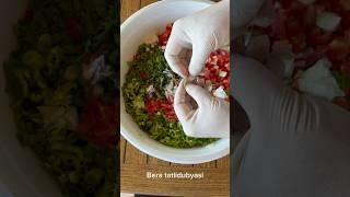 Karadeniz’in en sevilen yemeklerinden biri Sebzeli Hamsi çilihta  #food #yemektarifleri #hamurişi