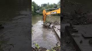 How does JCB work River cutting process with JCB#riverconservation #youtubeshorts #viralshort