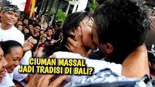 Omed Omedan Tradisi Ciuman Masal Desa Sesetan Denpasar Bali