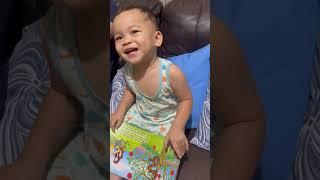 READ DAW SYA NG BOOK #shorts #baby #toddler #cute #happy #funny #trending #foryou #fyp #viral