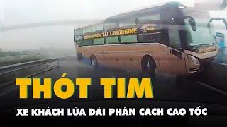 Khoảnh khắc thót tim Xe khách lùa dải phân cách cao tốc rồi cắm đầu xuống mương nước