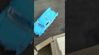Car passes the frontier - mirglory Toys Cars