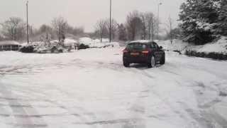 Snow doughnuts in a 4x4