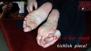 Tickle feet  How ticklish is an ANIME FAN? Lets tickling her soles Preview
