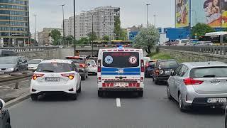 2x alarmowo ambulans warszawa korytarz życia i wyprzedzanie ambulansu na trasie Łazienkowskiej