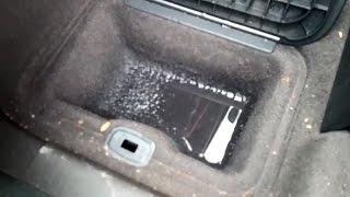 ️ water in footwell  Renault Scenic 2  how to clean drain