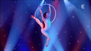 Oksana Pylypchuk  La Vision Acrobatics - Aerial Hoop -Le Plus Grand Cabaret Du Monde