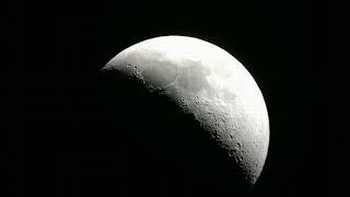 La Luna in diretta al telescopio