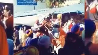 nihang singh fight with police anandpur sahib  holla mohala