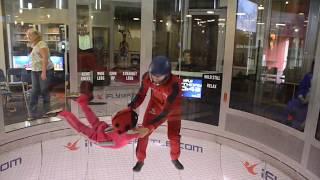 Indoor flying at iFly Seattle - watch these kids fly