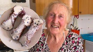 93 year old Clara makes the best crunchy creamy cannoli by hand