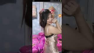 Bigo live hot cewe seksi goyang hot menggoda terbaru