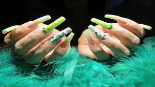  Green Nails 