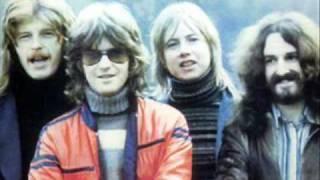 Barclay James Harvest - Play to the World