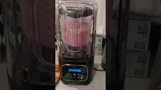 quick short video of the Vevor commercial blender making a strawberry milkshake. #vevor