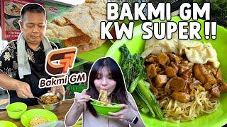 13 TAHUN JADI CHEF BAKMI GM SEKARANG JUALAN BAKMI DI PINGGIR JALAN  SEHARI HABIS RATUSAN PORSI...