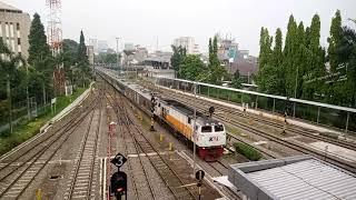 KA 5 Argo Wilis tiba di Stasiun Bandung