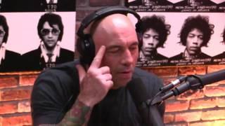 Joe Rogan asks Sam Harris & Dan Harris about Mediation