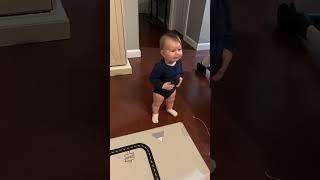 Baby has adorable conversation with dad