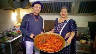 Tasting Mrs Prabhu’s Chicken Ghee Roast At MAHARAJA Mangalore  Boothai Nippat Prawn Hinga Udda...