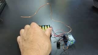 「イライラ棒」奥門さんがキット化。リレーを使って、音も光もつきっぱなしになる回路を開発！さすが。